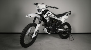 Motocicleta Todoterreno de Alta Potencia, 120 km/h, 300 cc, 4 Tiempos, Gasolina, con Certificación EEC, COC y EPA, Enduro, para Carreras, Fabricada en China - Product Image 4