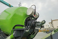 4 Kubikmeter Diesel Selbstladender Betonmischer-LKW mit Hydraulikantrieb und Selbstbefüllung, Ausgestattet mit Yuchai-Motor