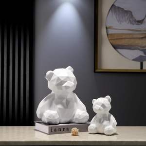 Estatua de Decoración de casa de oso de resina mini osos negros en miniatura del día de Año Nuevo - Product Image 1