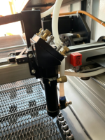 Machine de découpe laser CO2 à alimentation automatique pour tissus en rouleaux, blocs, textiles, cuir, vêtements, sacs, 1600*1000