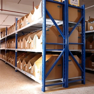 Solución Eficiente de Almacenamiento para Almacenes: Armarios Metálicos con 4 Estantes para Organizar Mercancías y Productos - Product Image 4