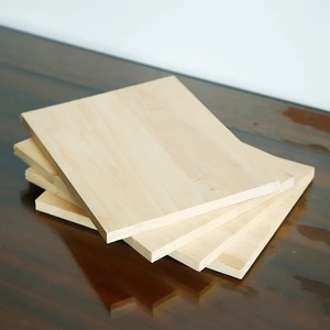 Legno di Pioppo di Alta Qualità per Produttori di Mobili in Legno - Product Image 1