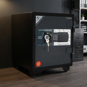 The HOSHANG HS-52E safe, designed for hotels and offices, features a high-security electronic locking system. - Product Image 2
