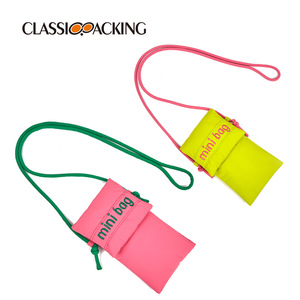 Mini sac à bandoulière brodé personnalisé sac de rangement pour <span class=keywords><strong>carte</strong></span>-clé rouge à lèvres petit sac de téléphone portable pour femmes filles - Product Image 5