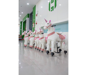 حصان ميكانيكي قائم كبير الحجم من هابي آيلاند، لعبة محشوة للركوب معتمدة من الاتحاد الأوروبي - Product Image 3