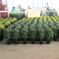 Vente en gros d'arbustes plantés 2ft/3ft/4ft Bonsaï Faux plante d'herbe boule artificielle feuilles arbre topiaire pour la décoration intérieure à l'extérieur