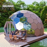 Dôme géodésique en verre de 8 m, tente de glamping hexagonale pour séjour avec salle de bain et cuisine
