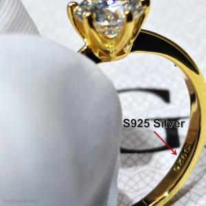 Anelli Trendy Hip Hop all'Ingrosso in <span class=keywords><strong>Argento</strong></span> 925 Placcato con Moissanite <span class=keywords><strong>D</strong></span> VVS1 da 1 Carato (6,5 mm) a Sei Griffe, Certificati GRA - Product Image 3