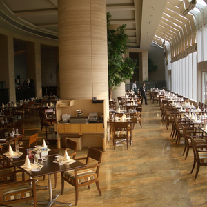 Ensemble de meubles de salle à manger en bois de hêtre, couleur unie, offre spéciale d'usine, - Product Image 1