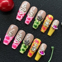 Uñas Postizas de Lujo Brillantes Cortas Tipo Ataúd Hechas a Mano de Alta Calidad, Estilo Personalizado 3D Reutilizables, Venta Caliente, Uñas a Presión al por Mayor para Manicura