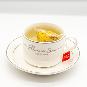 Tisane en vrac mélangée de chèvrefeuille, chrysanthème et <span class=keywords><strong>jasmin</strong></span> 80g – Thé floral style TikTok pour l'été – Trois fleurs pour la santé et le bien-être des jeunes filles - Product Image 1