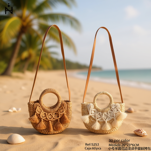 Piccola Borsa a Tracolla Semicircolare con Frange in Pizzo 26x23x6cm Borsa Intrecciata BOLSO - Product Image 3