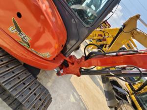 Grande demande pour U35 Pelle hydraulique Mini pelle sur chenilles d'occasion Machines de construction de 3 tonnes avec boîte de vitesses et pompe - Product Image 6