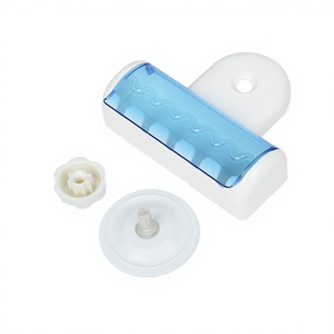 Support mural pour brosses à dents en plastique écologique, anti-poussière, à ventouse à vis, cinq positions - Product Image 4