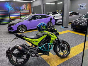 Baldosas de Plástico PP Encajables de Diseño Moderno, Piso Vinílico Interior de Bajo Precio para Estacionamiento y Lavado de Autos - Product Image 3