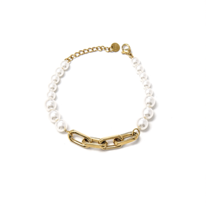 สร้อยข้อมือแฟชั่นแบบโซ่ประดับมุกและสแตนเลสชุบทองสำหรับผู้หญิง - Product Image 2