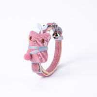 Collier de collier de chat mignon de grande valeur accessoire en polyester doux durable avec des rubans durables solides pour petits arbres pour chiens chats