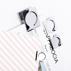 Clips bouledogue colorés Y35 plastique fort et <span class=keywords><strong>aimant</strong></span> composite <span class=keywords><strong>aimant</strong></span> permanent pour usage industriel pour réfrigérateur - Product Image 3