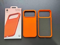 Coque de téléphone officielle à motif de points en TPU avec boutons PC haute brillance et doublure intérieure en flanelle – Étui officiel pour iPhone 17 16 Pro Max