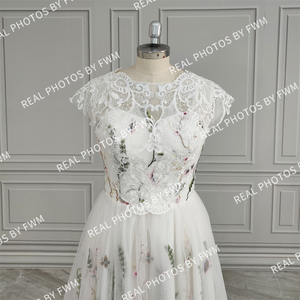 Fotos reales de alta calidad Boho flores bordado encaje vestido de novia para novia 2024 elegante mujer vestido de novia <span class=keywords><strong>Photoshot</strong></span> - Product Image 4