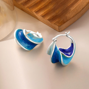 Pendientes de aro con textura en espiral para mujer, estilo vintage, accesorios para las orejas de uso diario - Product Image 3