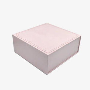 Cajas de Regalo Magnéticas Plegables Personalizadas en Negro y Rosa para Vino, con Laminado Mate y Grabado en Relieve, para Recuerdos de Boda - Product Image 5