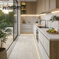 Ensemble d'armoires de cuisine en bois sur mesure de luxe, style Shaker moderne, avec îlot de rangement pour projet de villa