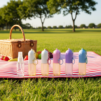 Bouteille pulvérisateur portable pour enfants de 30 ml en plastique PET à fond rond, avec crochet, givrée, sérigraphiée or/argent, estampée à chaud