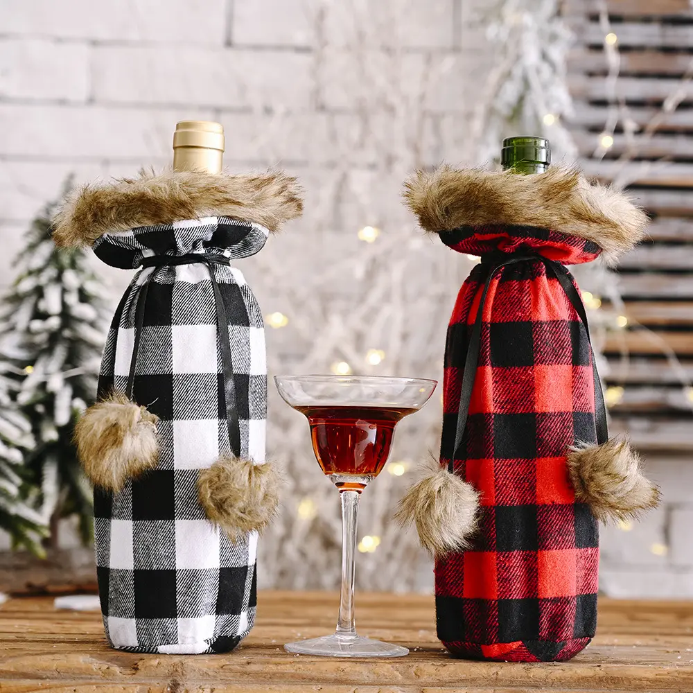 Pafu क्रिसमस पार्टी सजावट प्लेड स्वेटर अशुद्ध फर शराब की बोतल थैली बैग क्रिसमस भैंस प्लेड शराब की बोतल को शामिल किया गया