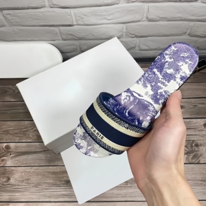 2026 Top 1 Quality Genuine Leather Luxury Women Summer Shoes Ladies Slides Slippers <b>Flat</b> for Women - Product Image 6