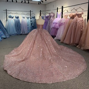 ชุดราตรีงาน Quinceanera แบบคอเรือประดับเลื่อมมุกสีถั่วแดงสุดหรู 6979 แบบสำหรับผู้หญิง - Product Image 3