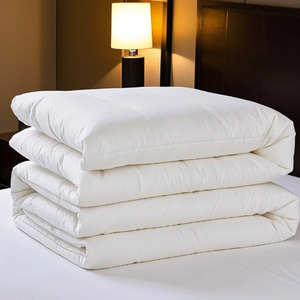 Piumino Premium in Cotone, Misura Queen/King per Letto Matrimoniale, Tinta Unita, Morbido e Confortevole, Biancheria da Letto, Per Tutte le Stagioni - Product Image 1