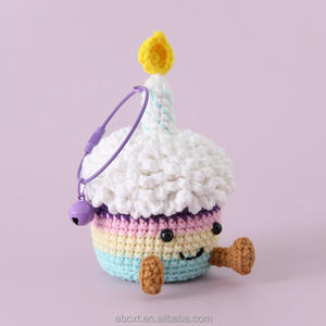 Petit pendentif mignon gâteau au Crochet fait main <span class=keywords><strong>d</strong></span>écoratif pour idée cadeau <span class=keywords><strong>d</strong></span>'<span class=keywords><strong>anniversaire</strong></span> - Product Image 2