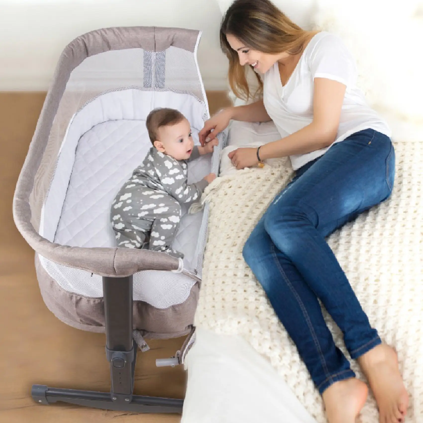 2022 Certified Multi-funcational Baby Crib Baby Cradle Crib Baby