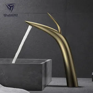 Luxury Design Hot And Cold Sink Waterfall Wash Mixer Taps Brass Single Handle Basin Faucet For Hotel