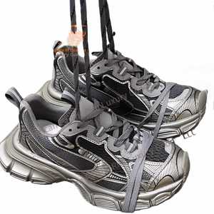 Zapatillas Deportivas Unisex Blancas, Plateadas y Negras con Malla, Diseño Retro para Streetwear, Estilo Balenciaga - Product Image 2