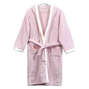 Supplier export High Quality Warm fluffy Soft skin-friendly Child Bathrobe hooded Bathrobe for kids