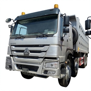Exportación de Camiones Pesados Chinos: Suministro de Camiones Volquete HOWO de 371 CV 8x4 para Movimiento de Tierras con Descarga Trasera - Product Image 1
