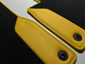 Tapis de sol adaptés à la Lamborghini URUS. Intérieur tout-terrain hybride Urus <span class=keywords><strong>SE</strong></span>. Tapis de sol en cuir entièrement recouvrants. - Product Image 2
