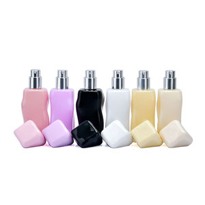 Nouvelle conception, flacon <span class=keywords><strong>de</strong></span> <span class=keywords><strong>parfum</strong></span> en verre portable <span class=keywords><strong>de</strong></span> <span class=keywords><strong>30</strong></span> <span class=keywords><strong>ml</strong></span> (1 oz), forme irrégulière <span class=keywords><strong>de</strong></span> vague d'<span class=keywords><strong>eau</strong></span>, coloré, vaporisateur - Product Image 2
