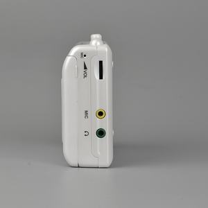 Grabadora Portátil Nueva con Radio, Totalmente Blanca, Reproductor de Casetes Estéreo Personal - Product Image 3