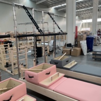 Cama de Pilates Reformer con Núcleo de Madera, Ajustable, Portátil, Multifuncional, Equipo de Fitness Duradero