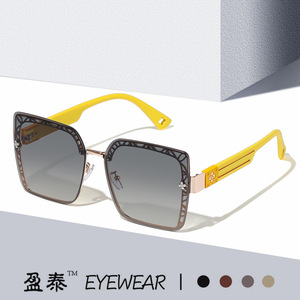 Lunettes de soleil carrées pour femmes Yingtai Eyewear, UV400, monture en plastique et métal, couleur jaune, lunettes de soleil de voyage tendance - Product Image 1