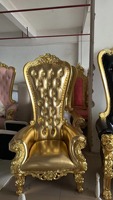 Chaise Trône Royale Blanche Antique à Dossier Haut en Bois Massif, avec Accoudoirs, Idéale pour Salon et Usage Hospitalier – Meilleure Vente Actuelle