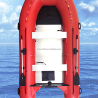Bateau de pêche gonflable en PVC de 0,9 mm pour sports nautiques, avec design rigide anti-collision, pour les sports nautiques et l'utilisation commerciale