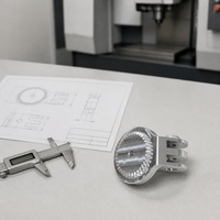Support de montage triple en alliage d'aluminium usiné CNC OEM ODM, usinage de précision, support métallique pour équipement photo