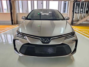 <span class=keywords><strong>Toyota</strong></span> Corolla Berline Luxe 2021 d'<span class=keywords><strong>occasion</strong></span>, 4 portes, 5 places, CVT, essence, intérieur foncé, traction avant, conduite à gauche, modèle <span class=keywords><strong>Auris</strong></span>, voitures familiales - Product Image 2