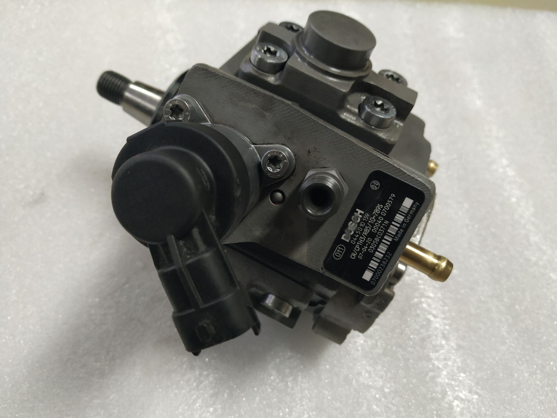 fuel pump CP1 factory supply common rail injection pump 0445010179 diesel fuel injection pump 0445010179 GOOD PRICE AND QUALITY