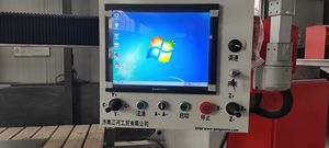 Centre de traitement de pierre à 5 axes GANGER GQ-3220C, puissance supérieure de 15 kW, capable de surmonter des épaisseurs extrêmes de 55 mm - Product Image 6