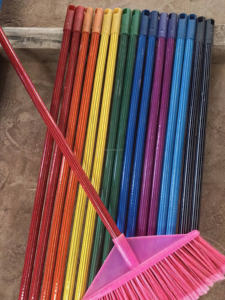 Mango de escoba de madera recubierto de PVC Color personalizado de alta calidad/Palos de fregona de madera/mango <span class=keywords><strong>Broomo</strong></span> - Product Image 2
